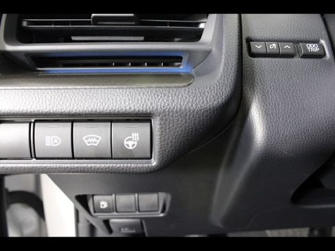 Used 2025 Toyota Prius AWD image 20