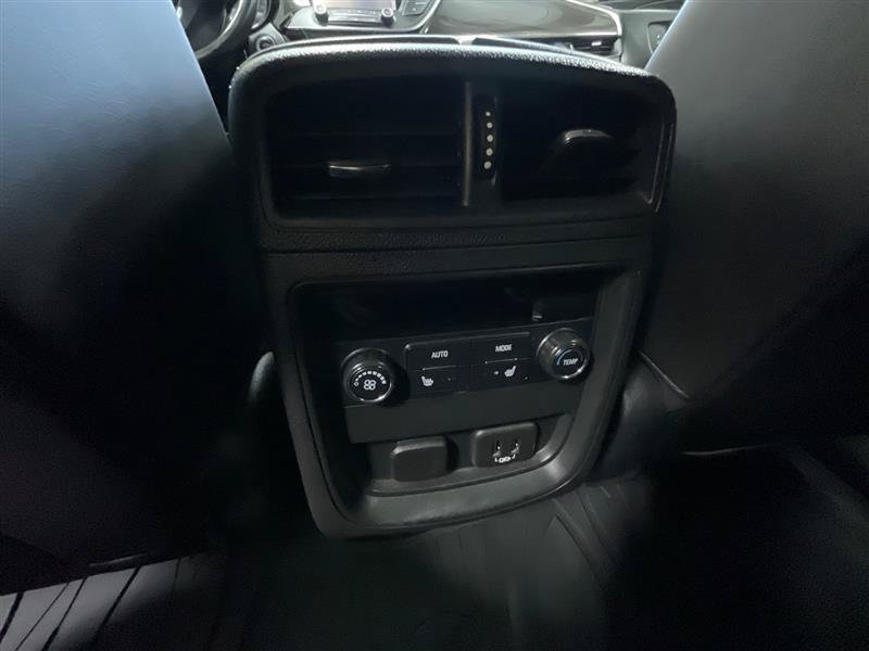 Used 2020 Buick Envision Essence AWD/4WD image 25