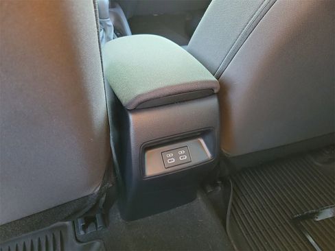 Used 2024 Toyota Corolla LE image 11