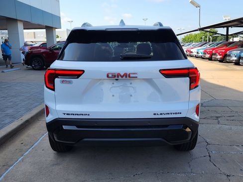 New 2026 GMC Terrain Elevation w/ Black Edition image 5