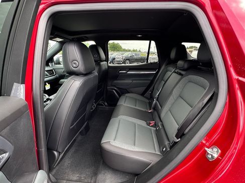 New 2026 GMC Terrain AT4 w/ Technology Package II AWD/4WD image 18
