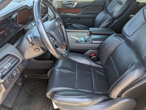 Certified 2022 Lincoln Navigator 4WD image 12