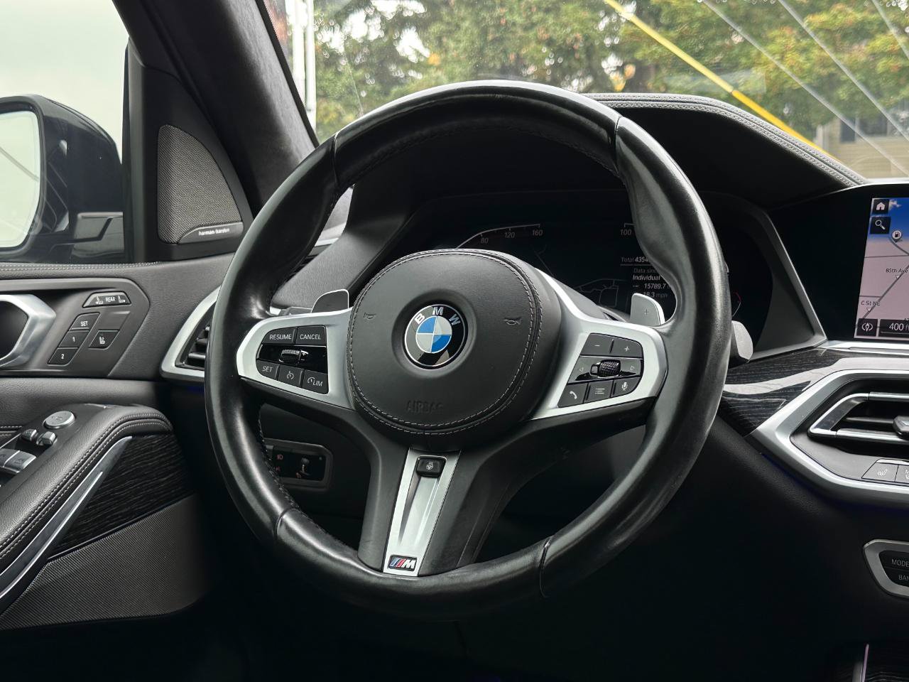 Used 2021 BMW X7 xDrive40i w/ M Sport Package AWD/4WD image 22