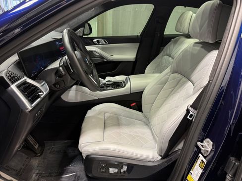 Used 2024 BMW X6 M60i w/ Dynamic Handling Package image 26