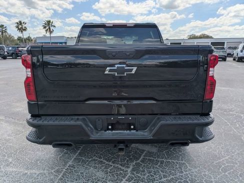 Used 2025 Chevrolet Silverado 1500 Custom Trail Boss w/ Dark Appearance Package image 6