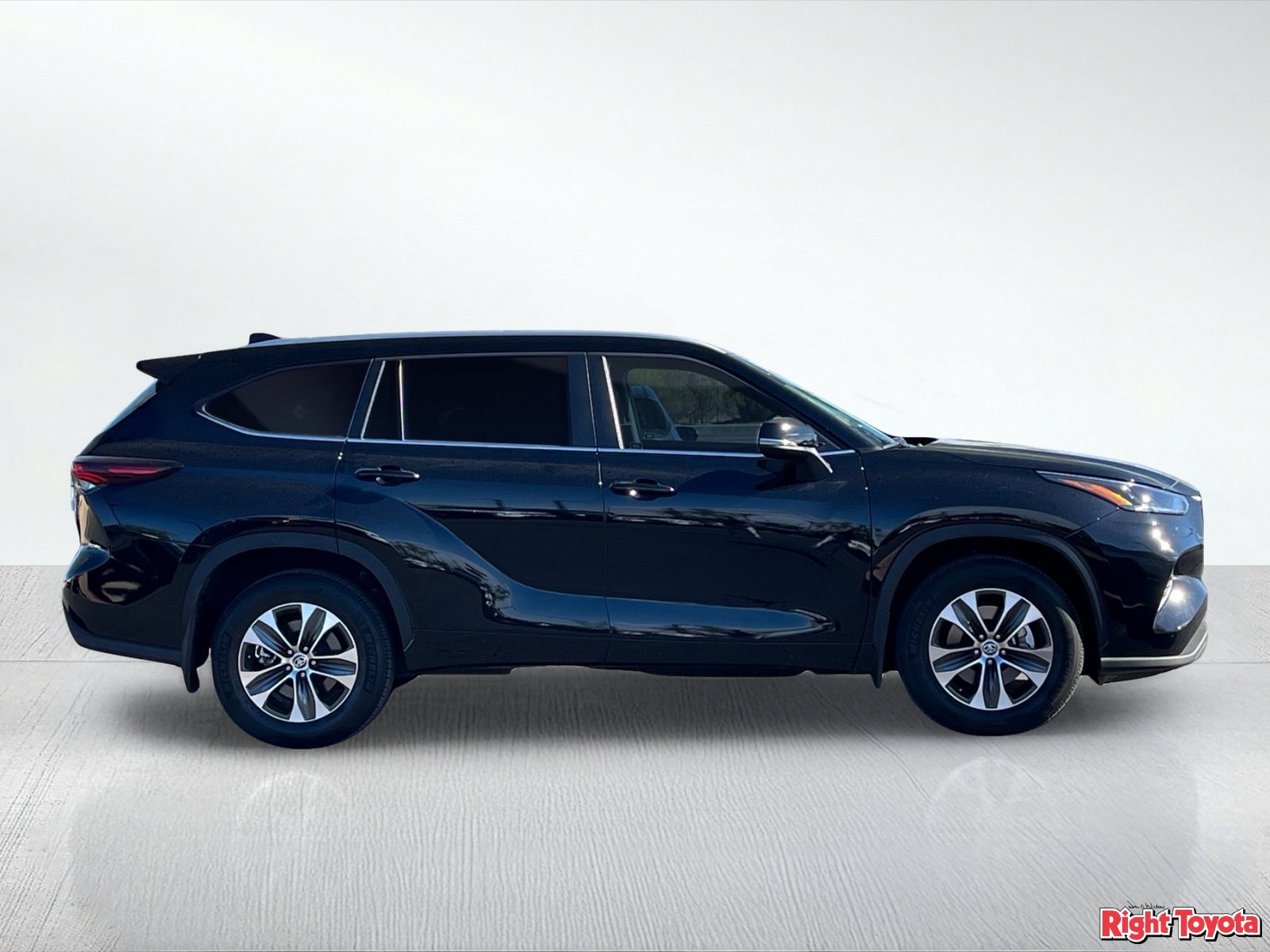 Certified 2026 Toyota Highlander XLE AWD/4WD image 8