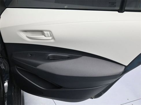 Used 2025 Toyota Corolla LE image 24