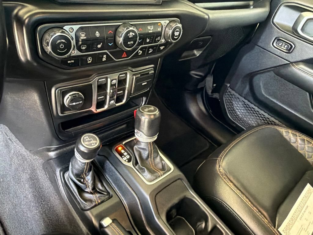 Used 2021 Jeep Wrangler Unlimited Sahara AWD/4WD image 13