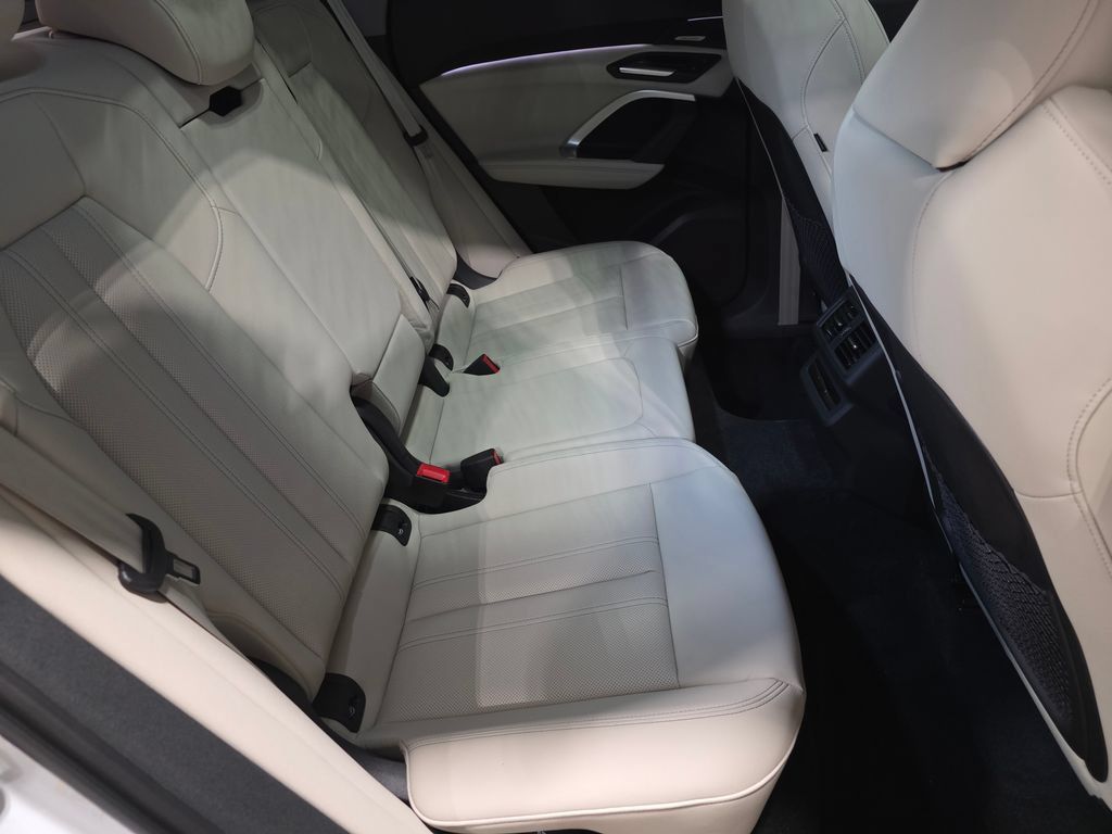New 2026 Audi Q5 Premium Plus AWD/4WD image 11