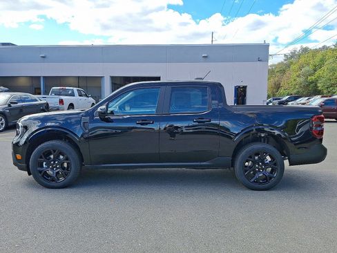 New 2025 Ford Maverick Lariat w/ Black Appearance Package image 4