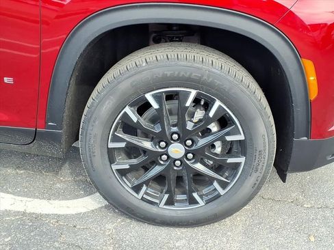 New 2026 Chevrolet Traverse LT w/ Sun and Wheel Package image 4