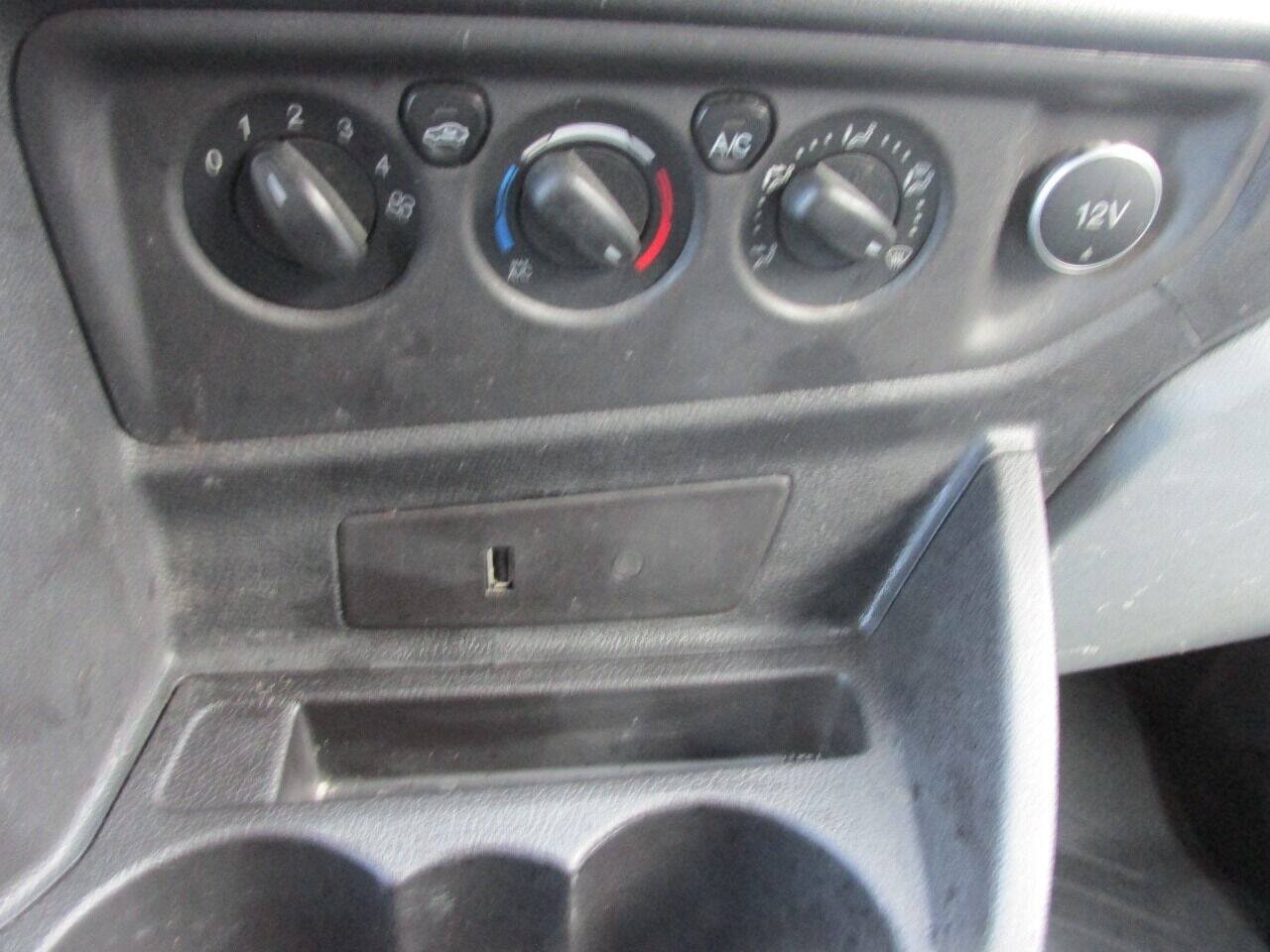 Used 2018 Ford Transit 250 148 Medium Roof RWD image 58
