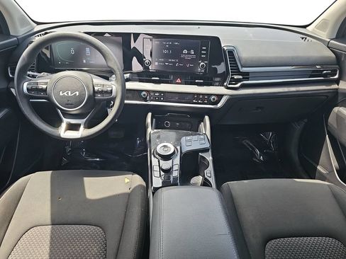 Used 2023 Kia Sportage LX AWD/4WD image 9