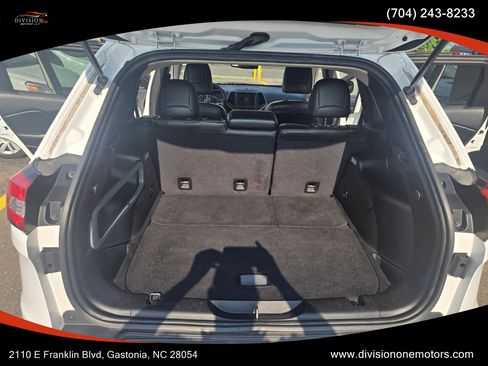 Used 2015 Jeep Cherokee Latitude w/ Cold Weather Group AWD/4WD image 12