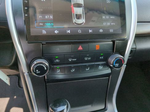Used 2015 Toyota Camry LE FWD image 32