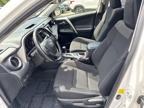 Used 2016 Toyota RAV4 XLE w/ Convenience Package AWD/4WD image 14
