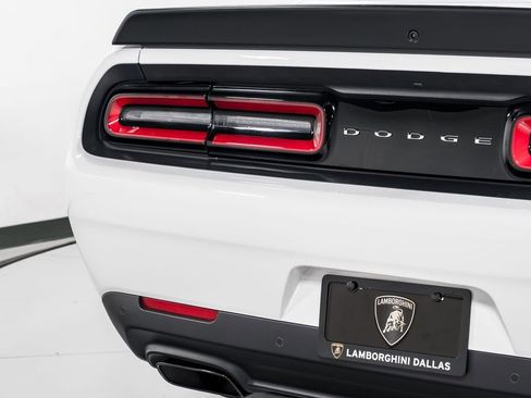 Used 2019 Dodge Challenger SRT Hellcat Redeye image 44