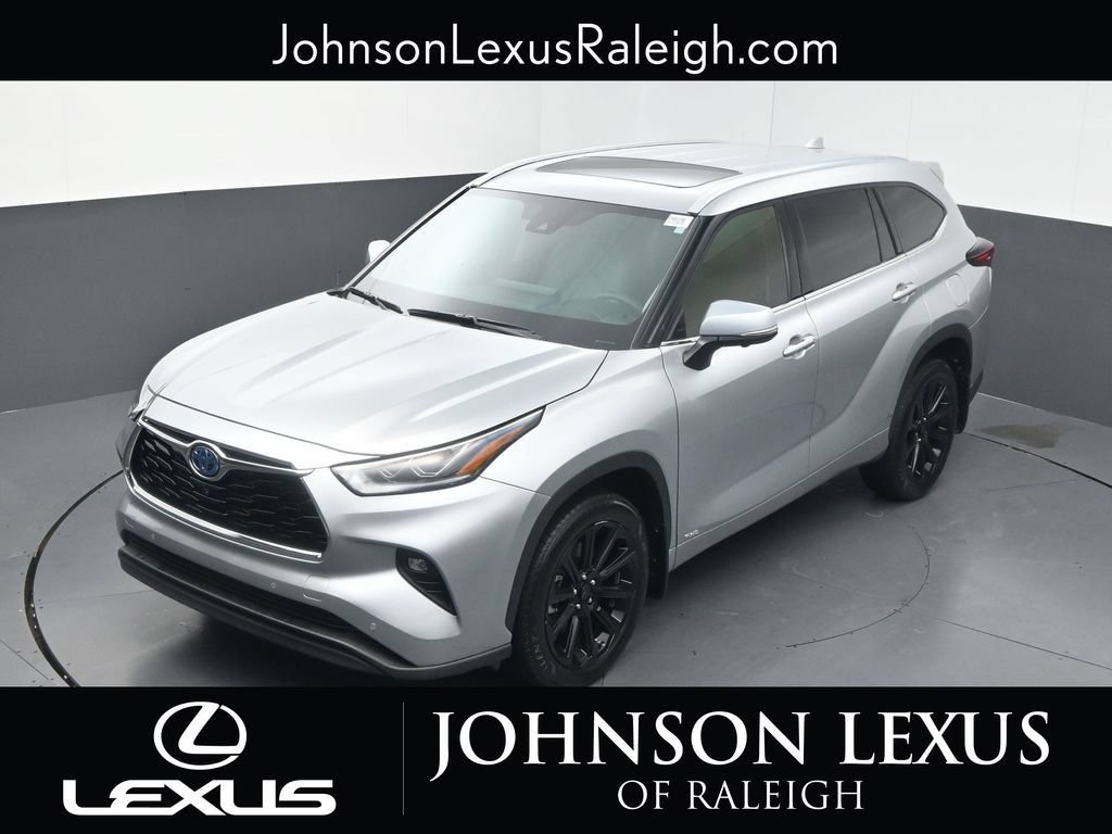 Used 2024 Toyota Highlander Limited AWD/4WD image 24
