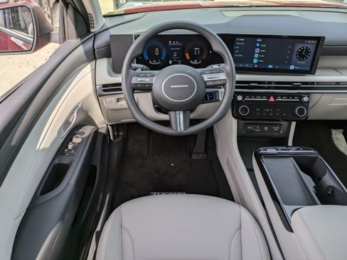 New 2026 Hyundai Tucson Blue SE image 16