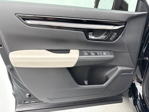 Used 2025 Honda CR-V EX-L image 18
