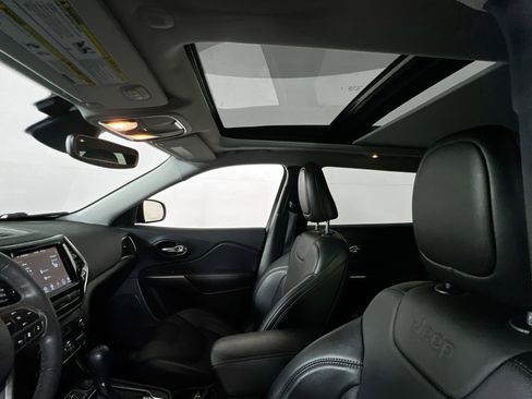 Used 2022 Jeep Cherokee Limited image 21