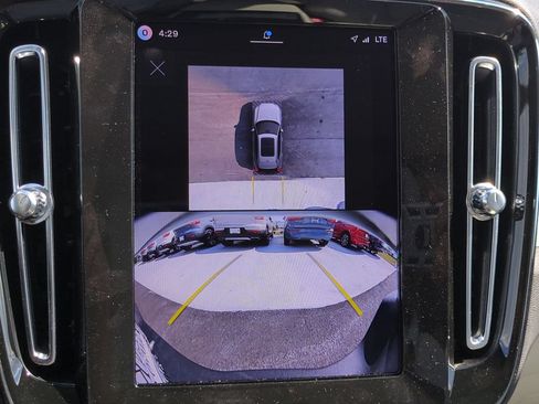 New 2026 Volvo XC40 B5 Ultra AWD/4WD image 16