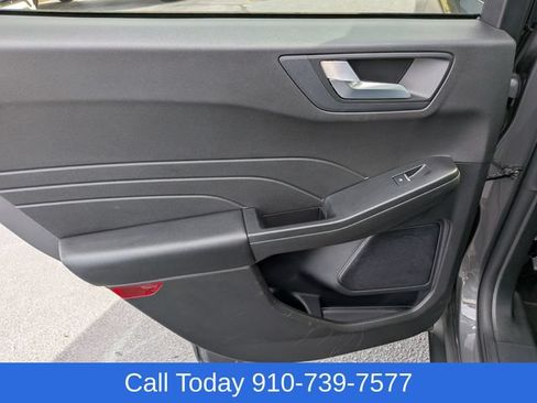 Used 2024 Ford Escape ST-Line w/ Tech Pack #1 FWD image 28