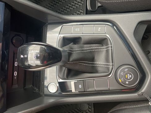 New 2026 Volkswagen Taos SE AWD/4WD image 26