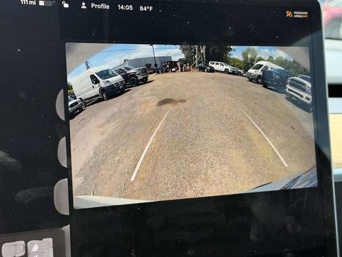 Used 2023 Tesla Model Y Long Range AWD/4WD image 23
