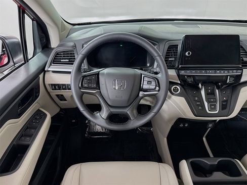 Certified 2026 Honda Odyssey EX-L image 19