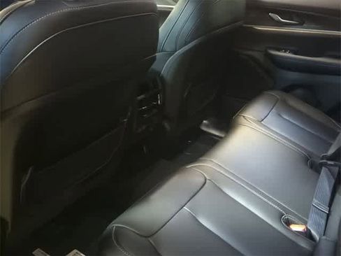 New 2025 Jeep Grand Cherokee Limited image 16