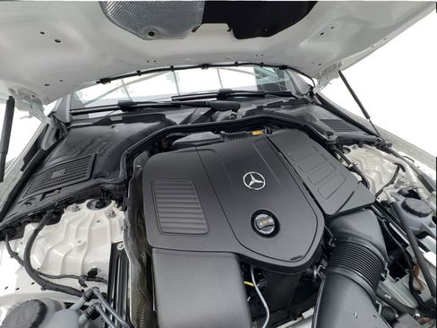 Used 2025 Mercedes-Benz CLE 300 4MATIC Coupe image 18