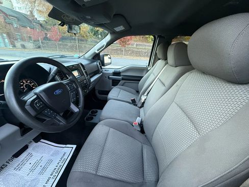 Used 2017 Ford F150 XLT w/ Trailer Tow Package image 22