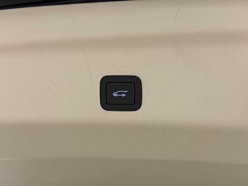 Certified 2025 Cadillac Escalade ESV Sport Platinum w/ LPO, ONYX Package AWD/4WD image 55