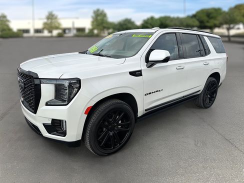Used 2023 GMC Yukon Denali AWD/4WD image 3