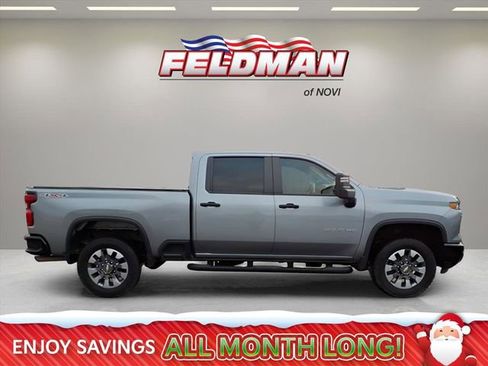 Used 2024 Chevrolet Silverado 2500 Custom w/ Custom Value Package image 7