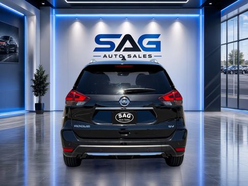 Used 2020 Nissan Rogue SV w/ Sun & Sound Touring Package FWD image 6