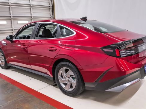 Certified 2026 Hyundai Sonata SE FWD image 8
