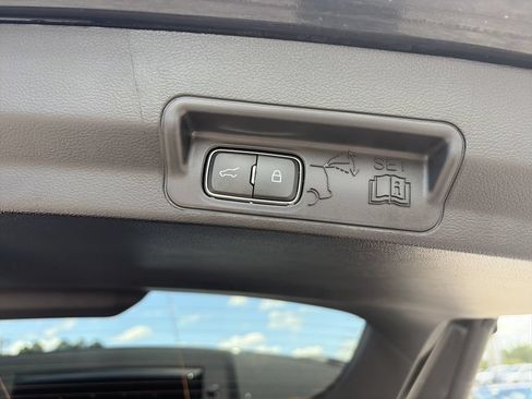 Used 2025 Ford Explorer ST RWD image 30