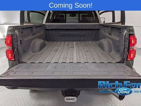 Used 2017 GMC Sierra 2500 Denali w/ Duramax Plus Package image 7