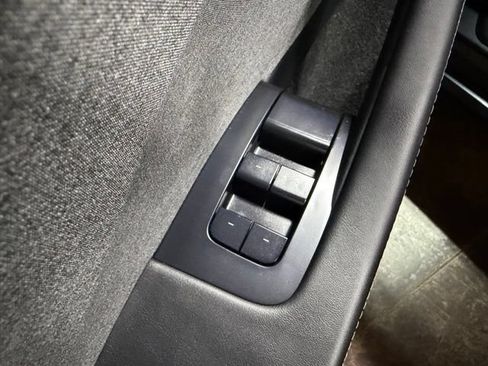 Used 2025 Tesla Model 3 RWD image 13