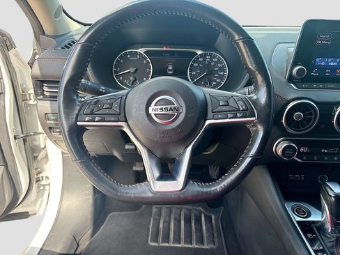 Used 2023 Nissan Sentra SR FWD image 11