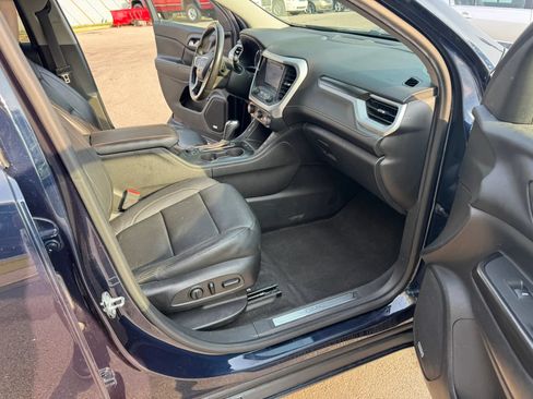 Used 2017 GMC Acadia SLT FWD image 24