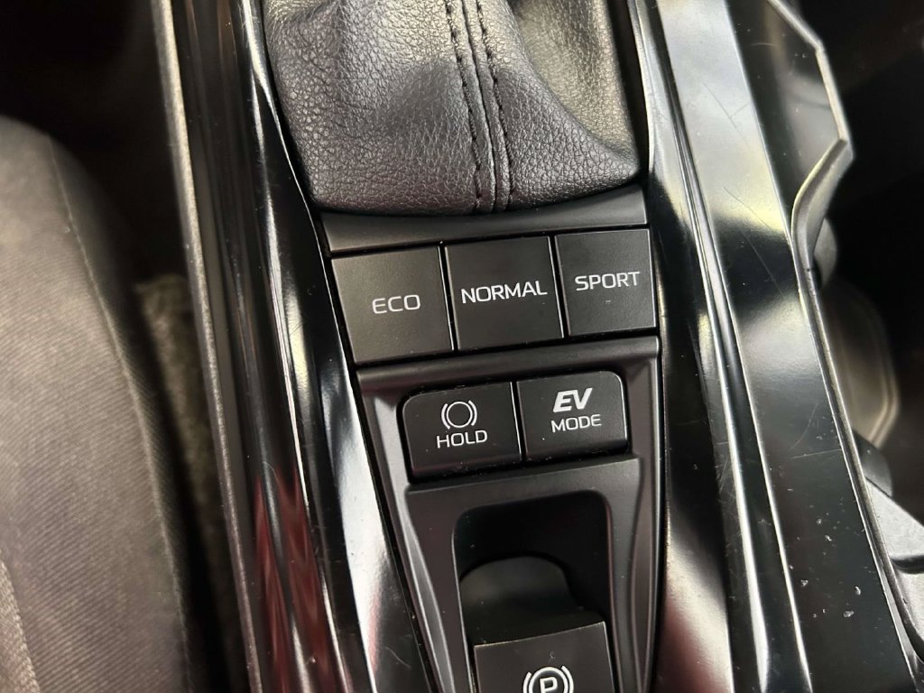 Certified 2025 Toyota Camry LE FWD image 22