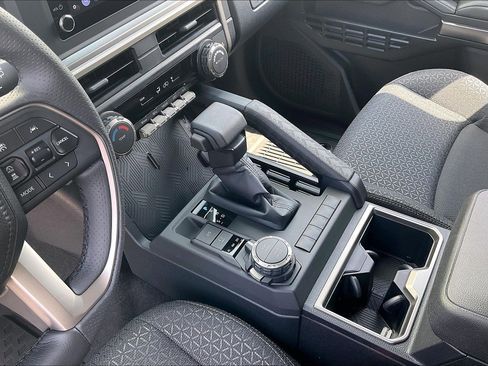 New 2026 Toyota 4Runner SR5 AWD/4WD image 10