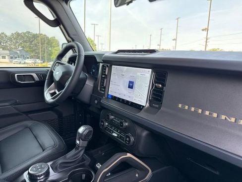 New 2026 Ford Bronco Badlands AWD/4WD image 13