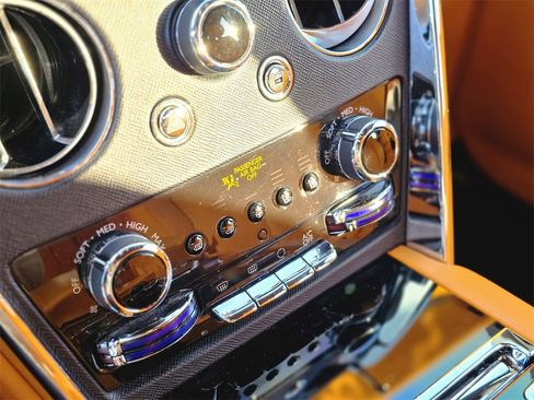 Used 2022 Rolls-Royce Cullinan image 37