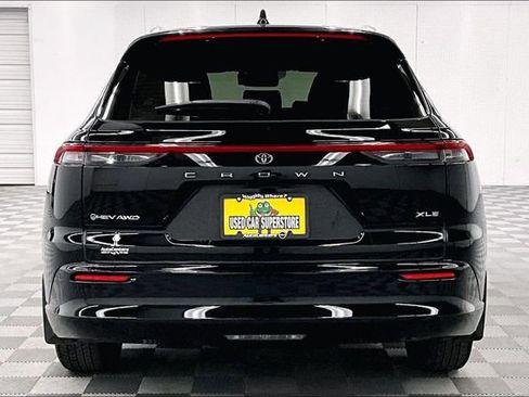 Used 2025 Toyota Crown Signia AWD/4WD image 5