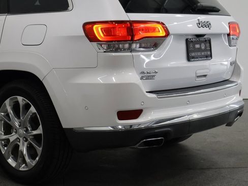 Used 2021 Jeep Grand Cherokee Summit image 10