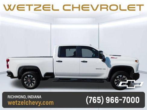 Used 2024 Chevrolet Silverado 2500 Custom w/ Custom Value Package AWD/4WD image 2